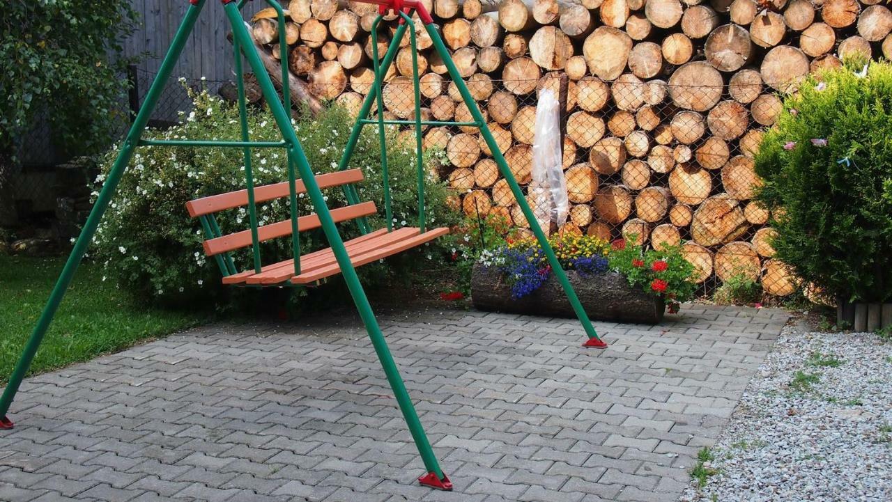 Pokoje Goscinne Pod Jaworem - Obok Pieknego Szlaku Wzdluz Rzeki Bialka, 1Km Do Stokow Kotelnica Ngoại thất bức ảnh