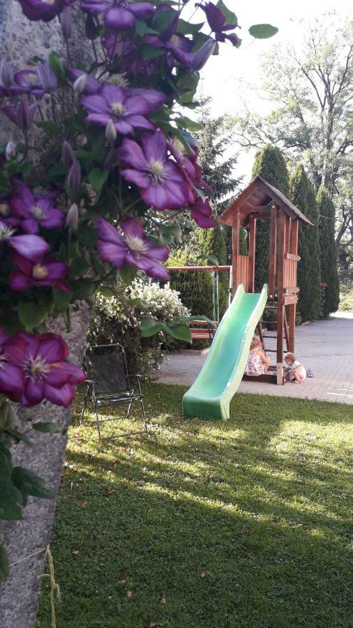 Pokoje Goscinne Pod Jaworem - Obok Pieknego Szlaku Wzdluz Rzeki Bialka, 1Km Do Stokow Kotelnica Ngoại thất bức ảnh